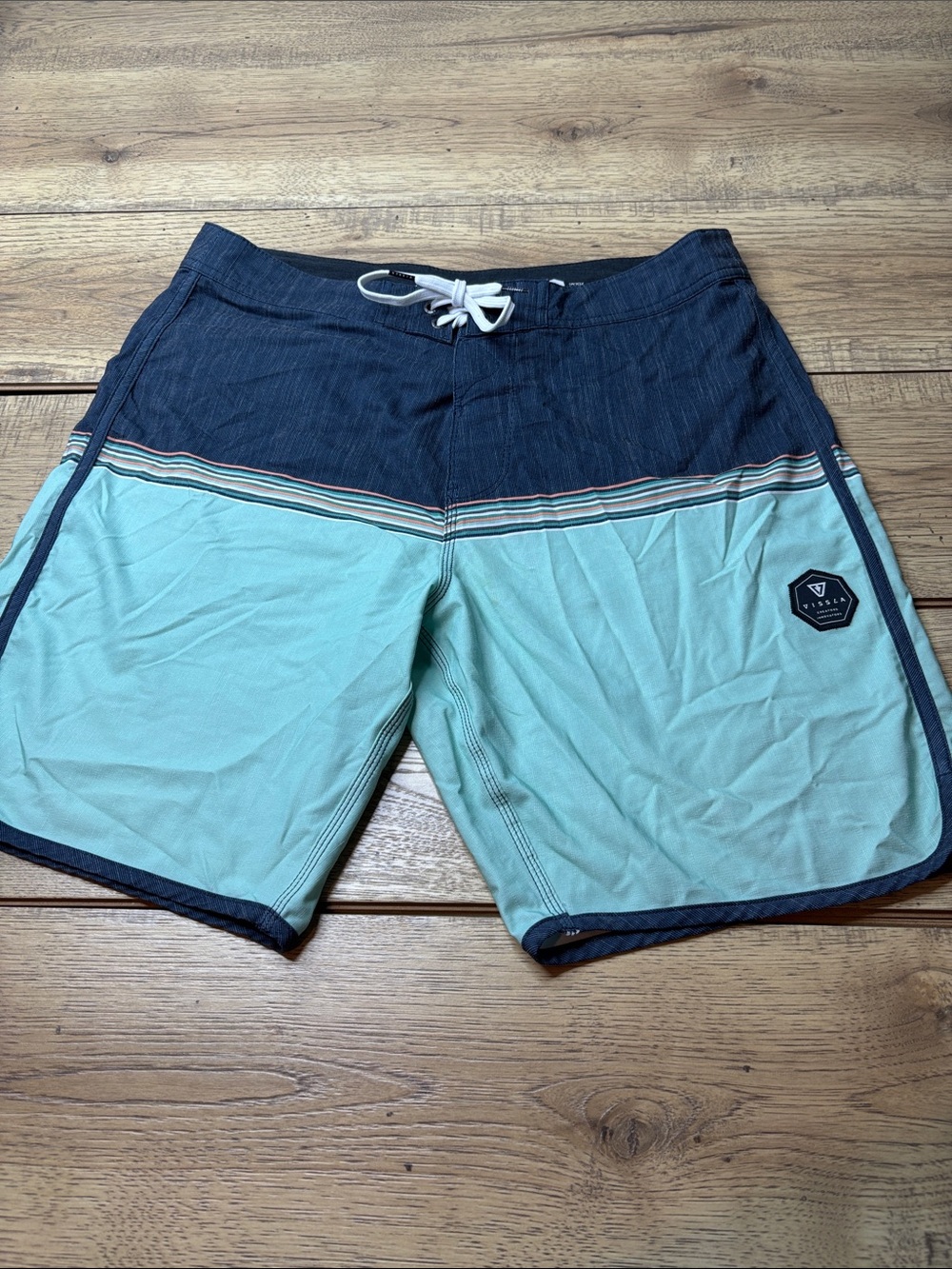 VISSLA Men's Teal and Navy Colorblock Swim Trunks Size 34
